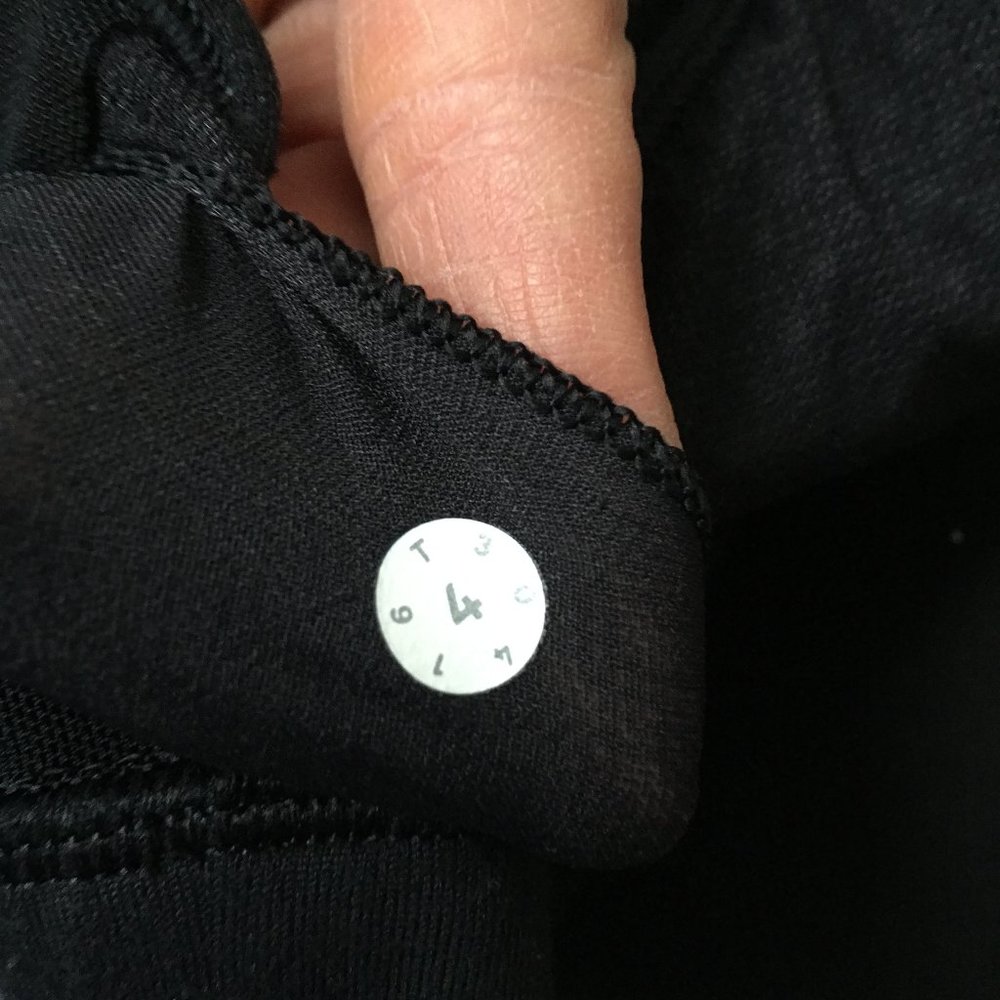 Lululemon Deep Breath Black Mesh Tank  4 - Picture 9 of 9